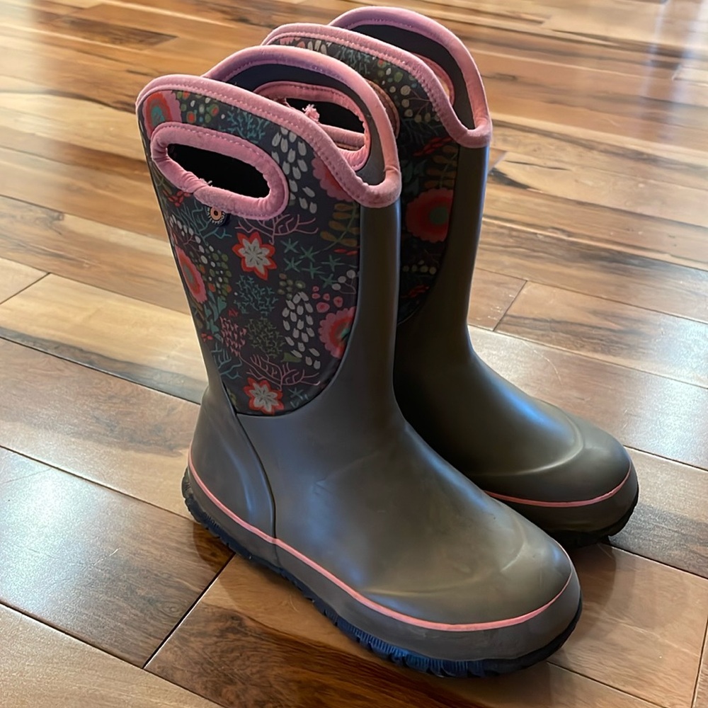 Girls Bogs Boots Size 1